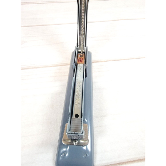 Vintage Swingline 415 Office Stapler Tacker Gray Made in USA - Picture 12 of 13